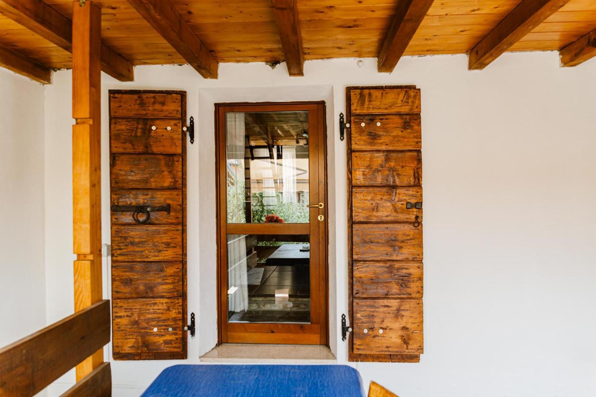 Cozy Castello Appartement Manerba del Garda Buitenkant foto