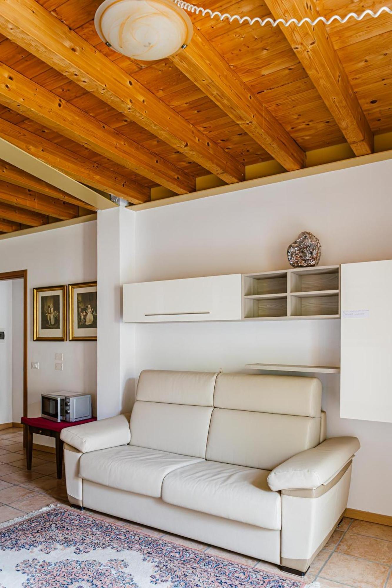 Cozy Castello Appartement Manerba del Garda Buitenkant foto