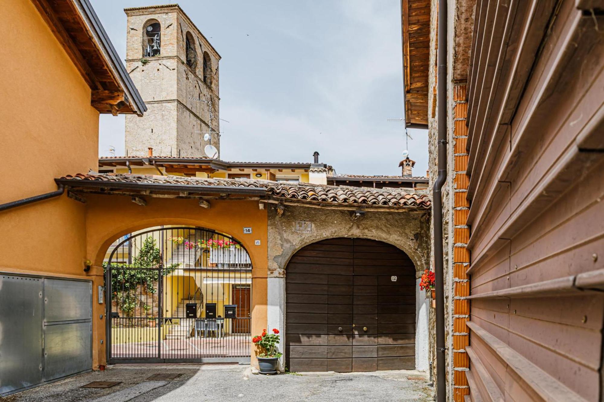 Cozy Castello Appartement Manerba del Garda Buitenkant foto